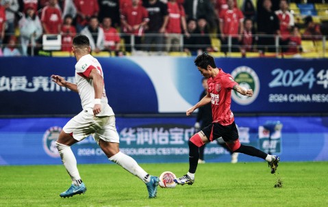 上海申花今夜再遭质疑，志在法国杯名次提升，引发热议，年轻球员得到机会的简单介绍-体育直播