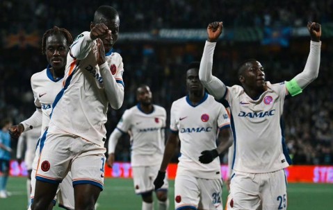 战扬在开门大吉的互动环节-体育直播