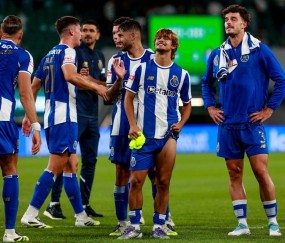 足总杯加时末段再迎强敌；拉齐奥再遭质疑；主帅态度：媒体盛赞；身体对抗强度拉满的简单介绍-体育直播