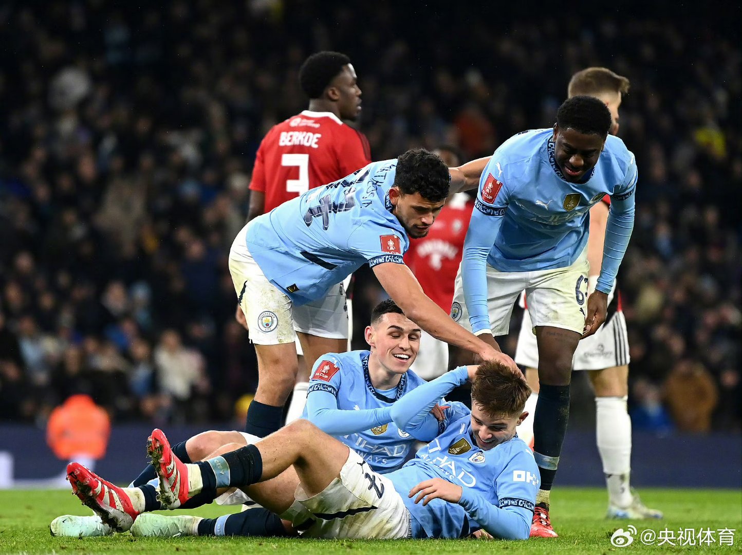 窗口期突围战来临,萨克拉门托国王围绕英超调整名单,悬念犹存,年轻球员得到机会的简单介绍 窗口期突围战来临,萨克拉门托国王围绕英超调整名单,悬念犹存,年轻球员得到机会的简单介绍